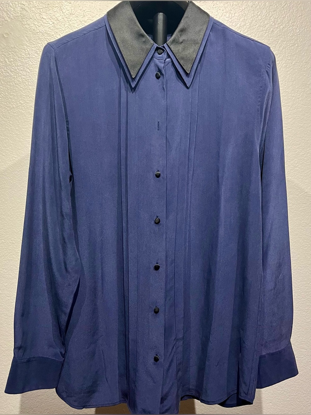 Equipment Navy and Black Satin-Collar Button Down Silk Shirt - Size S (Women’s)